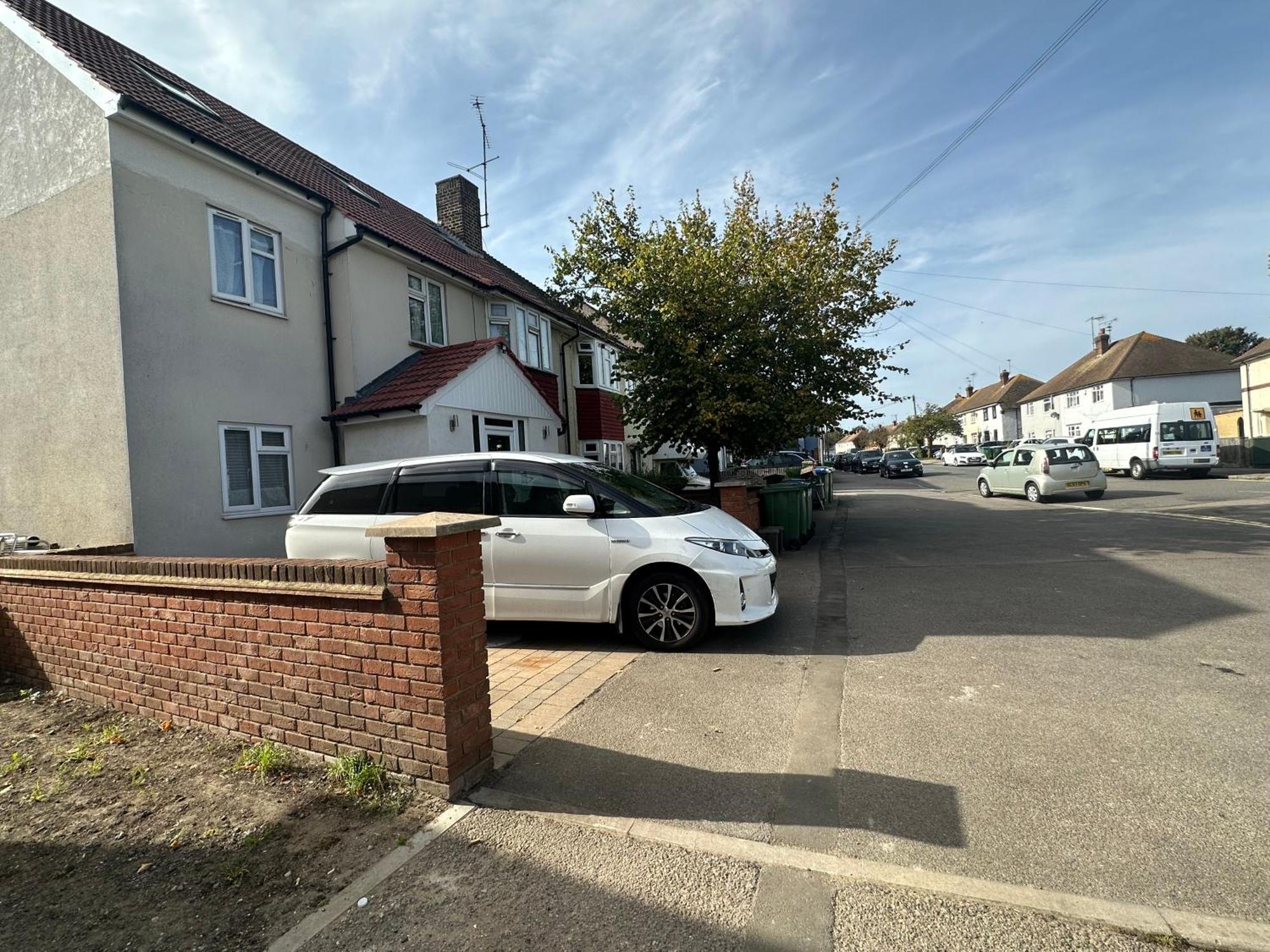 Luxury Ensuite Studio In Crayford Dartford Bexley London With Full Kitchen And Side Garden Alleyway Entrance Erith Extérieur photo
