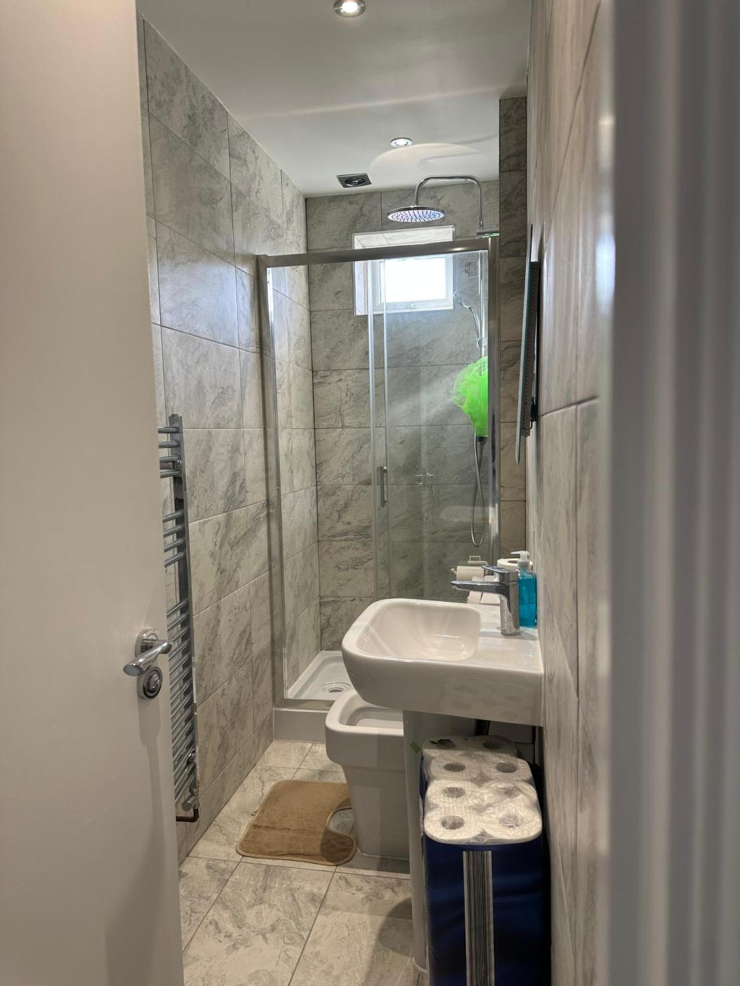 Luxury Ensuite Studio In Crayford Dartford Bexley London With Full Kitchen And Side Garden Alleyway Entrance Erith Extérieur photo