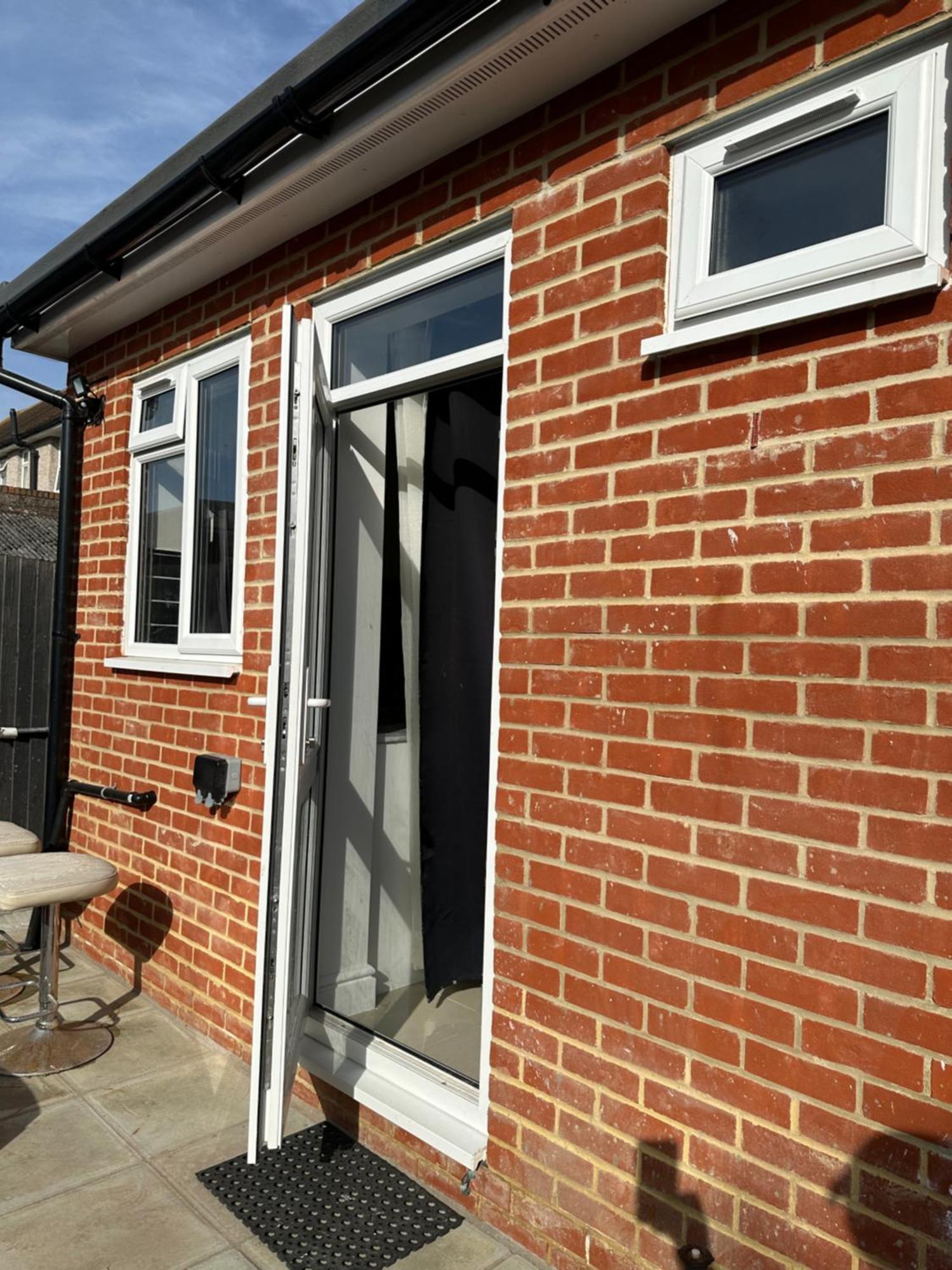 Luxury Ensuite Studio In Crayford Dartford Bexley London With Full Kitchen And Side Garden Alleyway Entrance Erith Extérieur photo