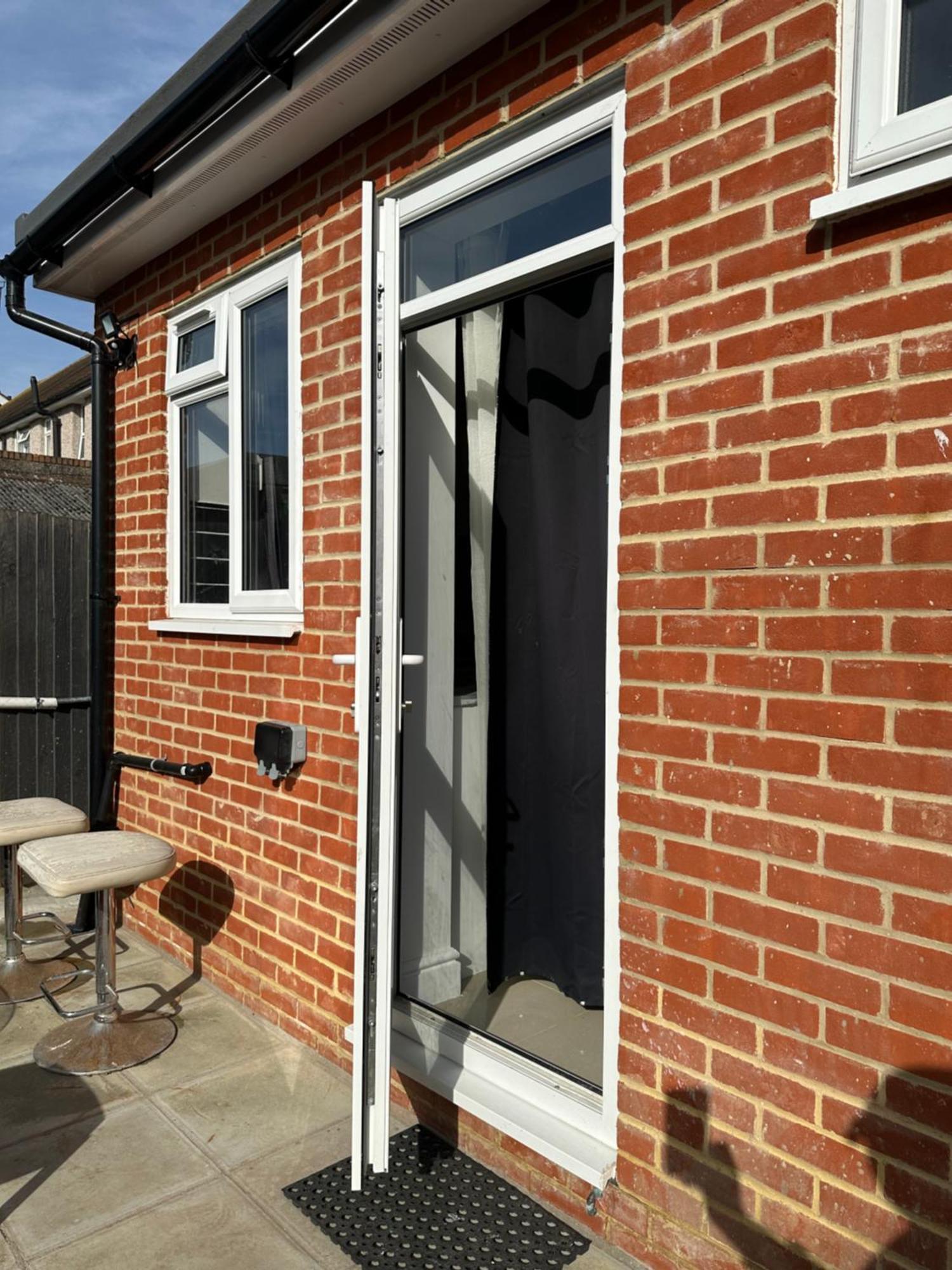 Luxury Ensuite Studio In Crayford Dartford Bexley London With Full Kitchen And Side Garden Alleyway Entrance Erith Extérieur photo
